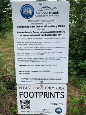 Area Use Rules Sign - Oakland Conservation Area Area Use Rules Sign - Oakland Conservation Area